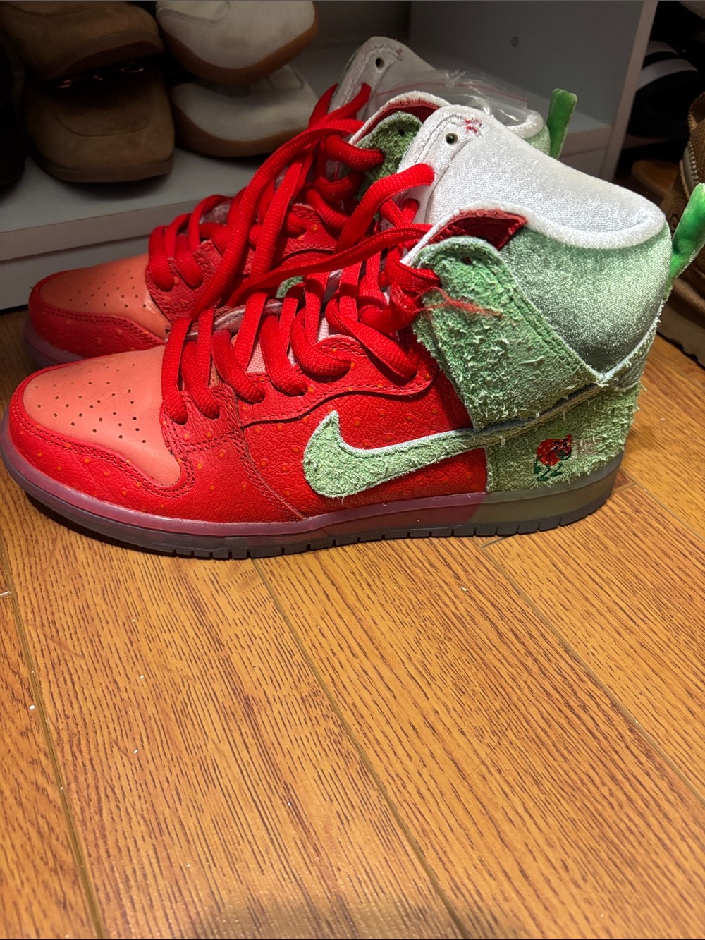 Nike Dunk High Strawberry Mash-Up – Red & Green